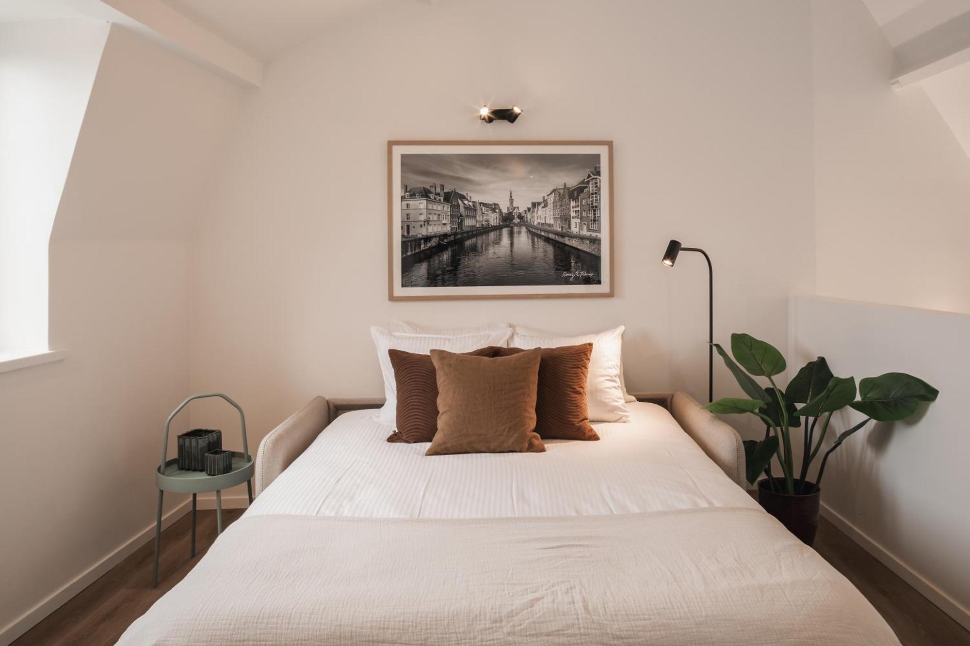 Highest Five By Romy&Travis Apartment Брюж Екстериор снимка