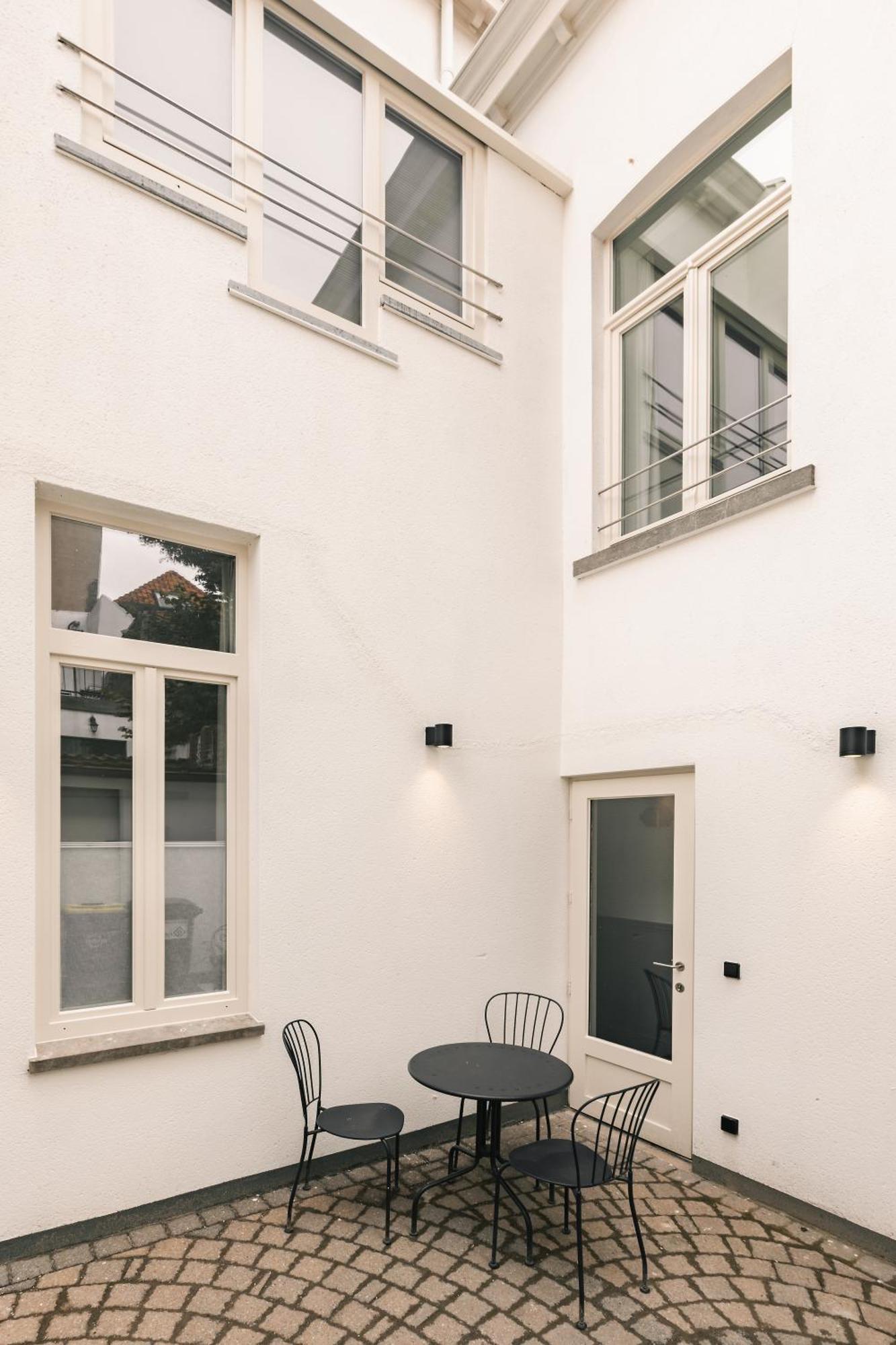 Highest Five By Romy&Travis Apartment Брюж Екстериор снимка